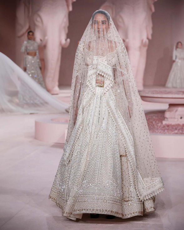 Leighton Lehenga Set