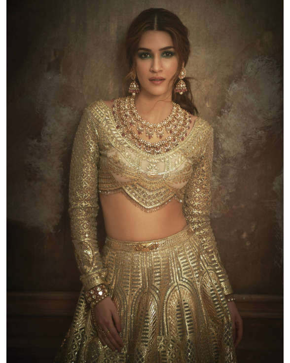 Kriti Sanon Golden Chrome Applique Lehenga