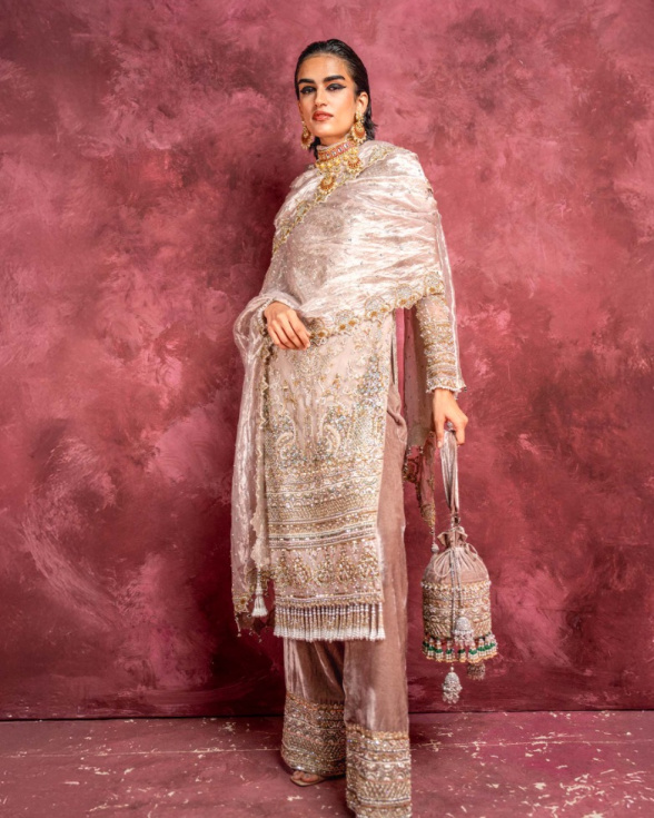 Anaise Kurta Set
