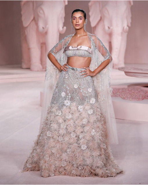 REGGIE LEHENGA SET