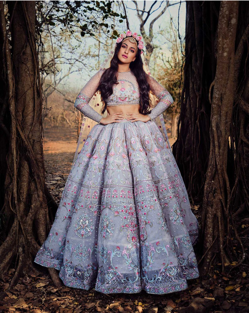 SONAKSHI SINHA LIGHT MAUVE, MULTICOLORED FLORAL EMBROIDERED LEHENGA SET
