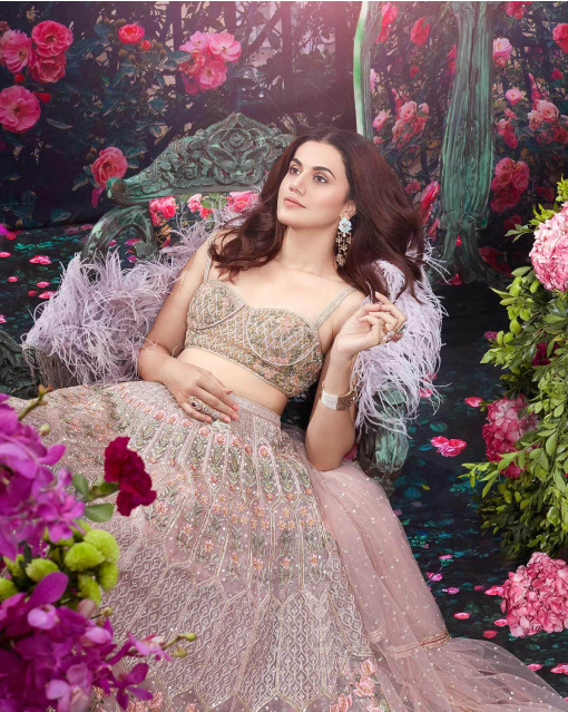 Taapsee Pannu Pink Embroider Lehenga Set 