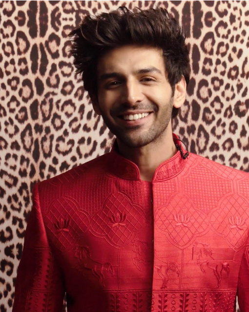 Kartik Aaryan Sherwani