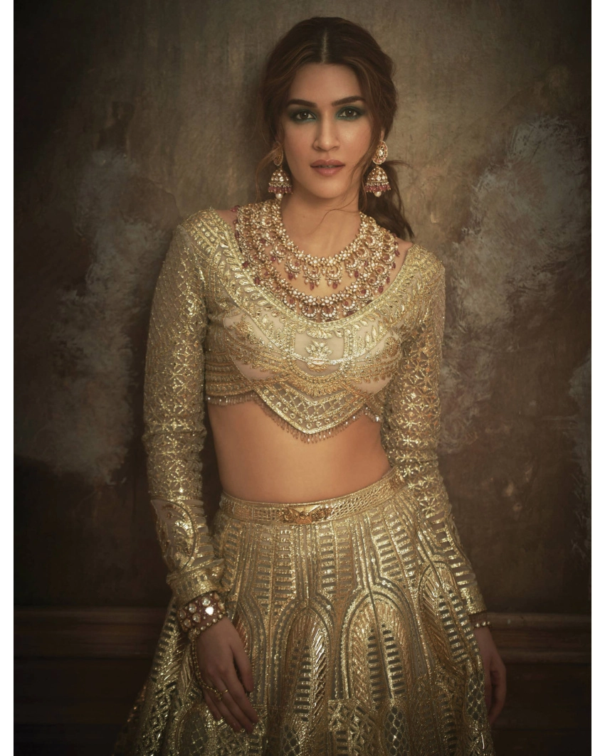 Kriti Sanon Golden Chrome Applique Lehenga