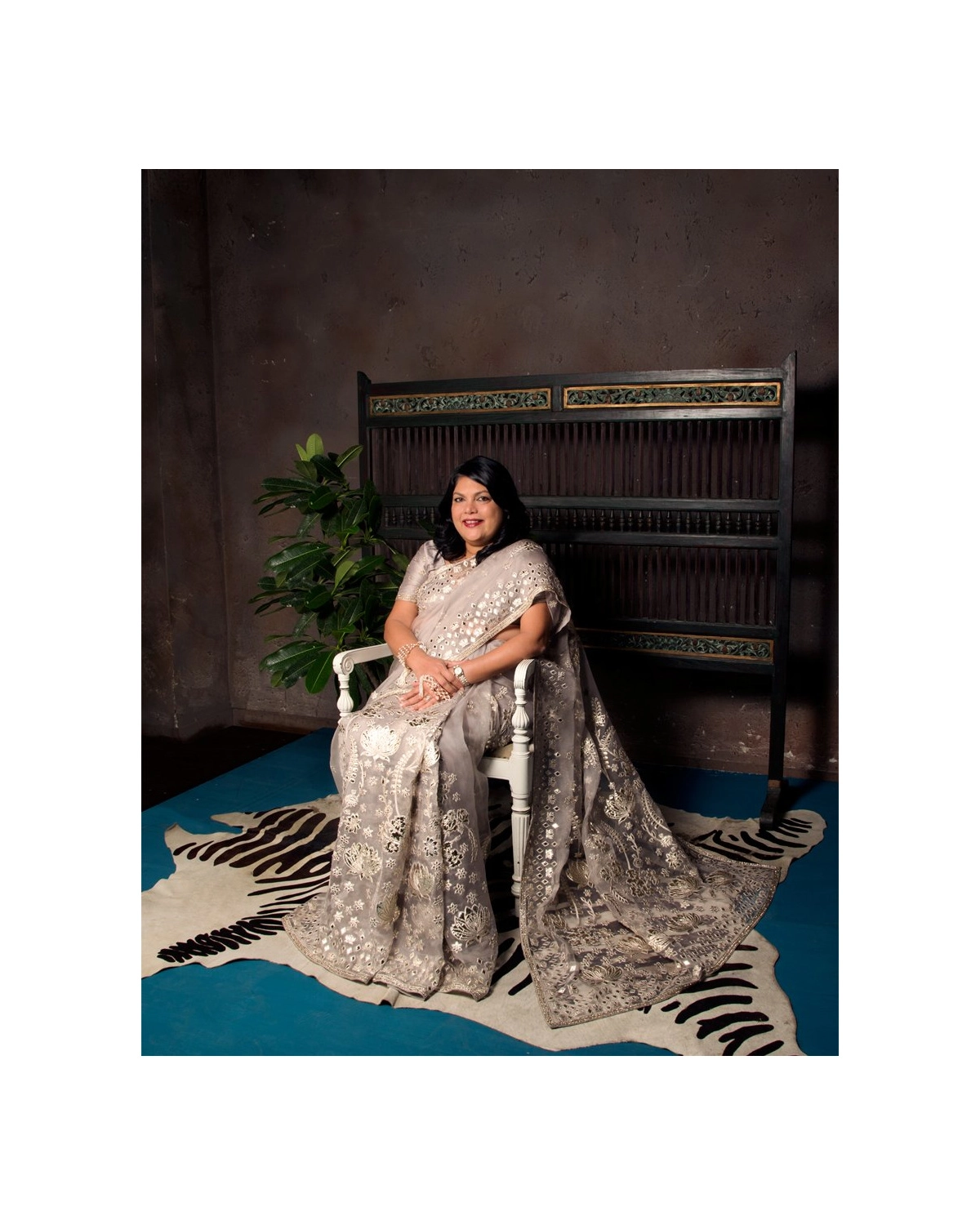 Falguni Nayar In Chrome Applique Saree Set