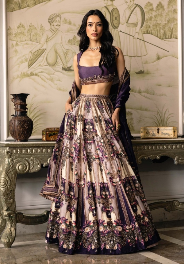 falgunishanepeacock-Indian-couture-week-icw-2023