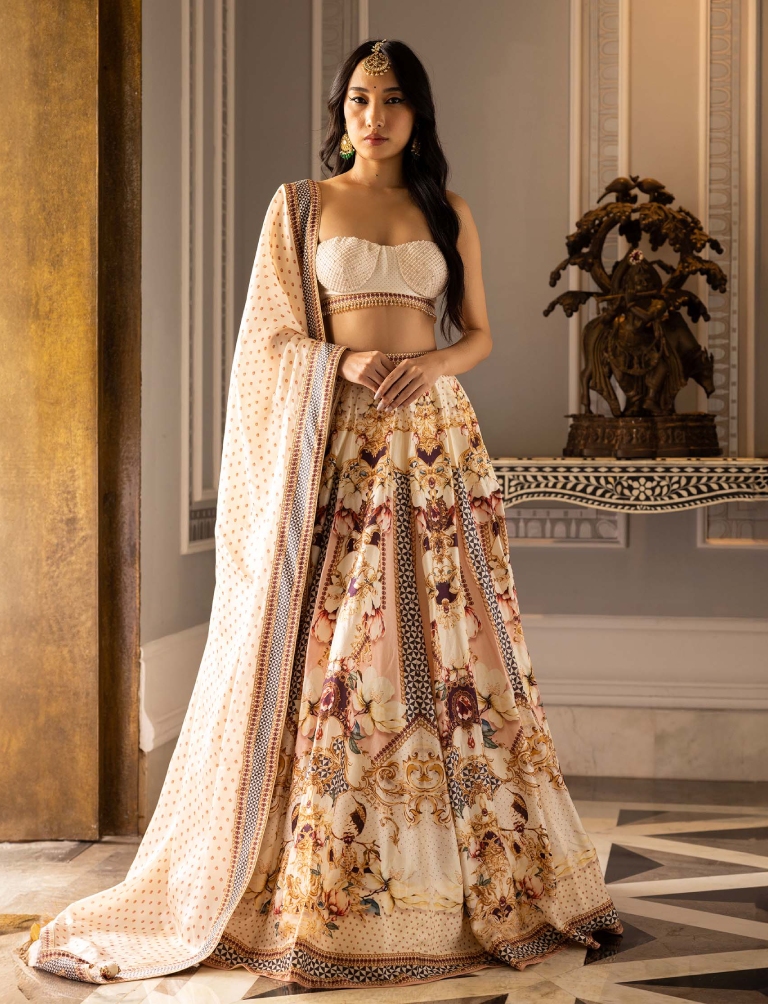 Bridal-lehenga-Collection_falguni-shane-peacock